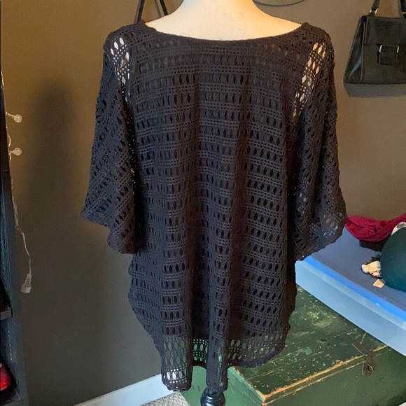 Cape Style Crochet Top - Picture 3 of 5